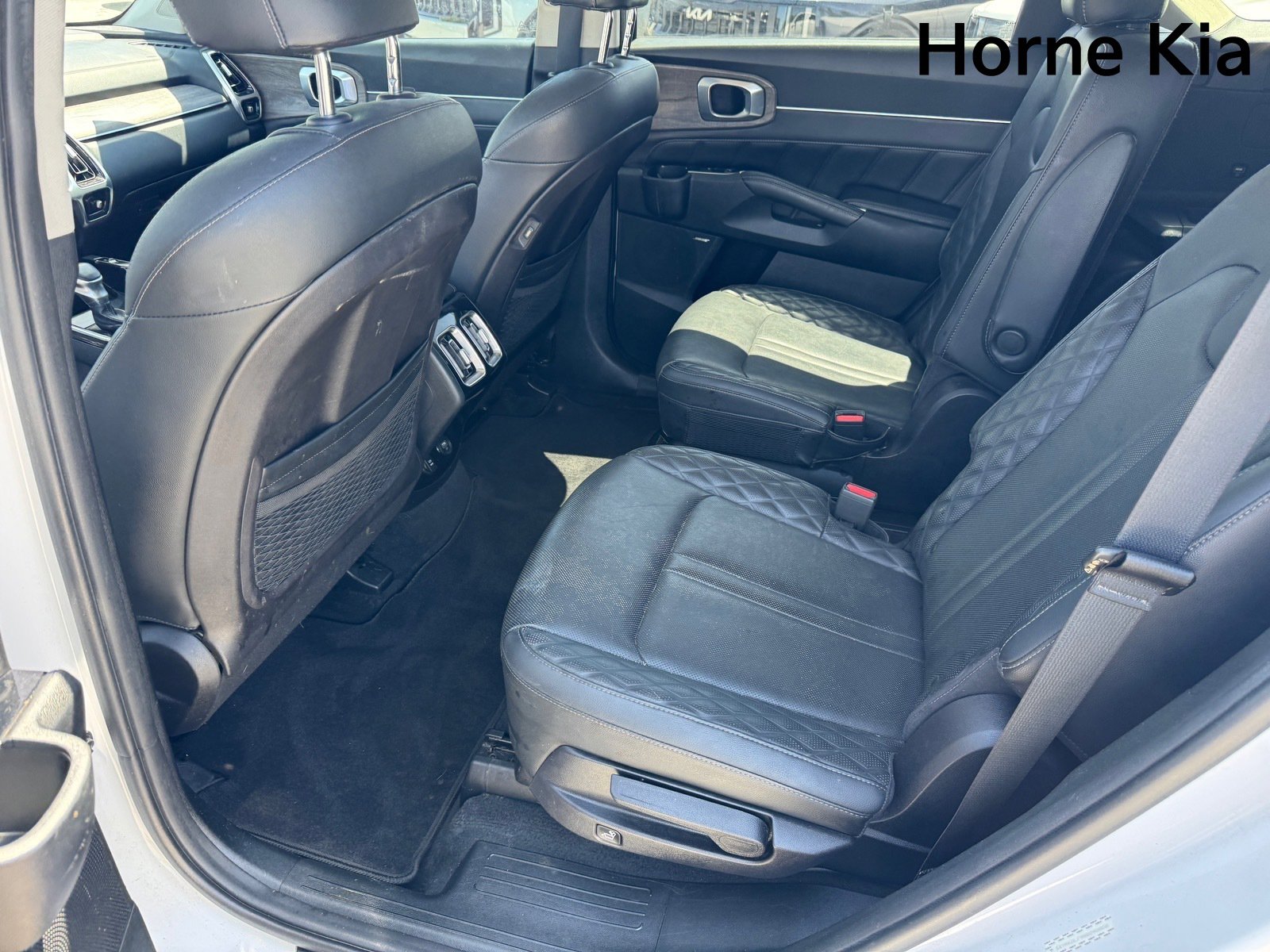 Used 2022 Kia Sorento SX Prestige image 12