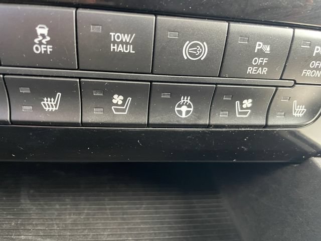 Used 2018 RAM 3500 Laramie w/ Sport Appearance Group AWD/4WD image 16
