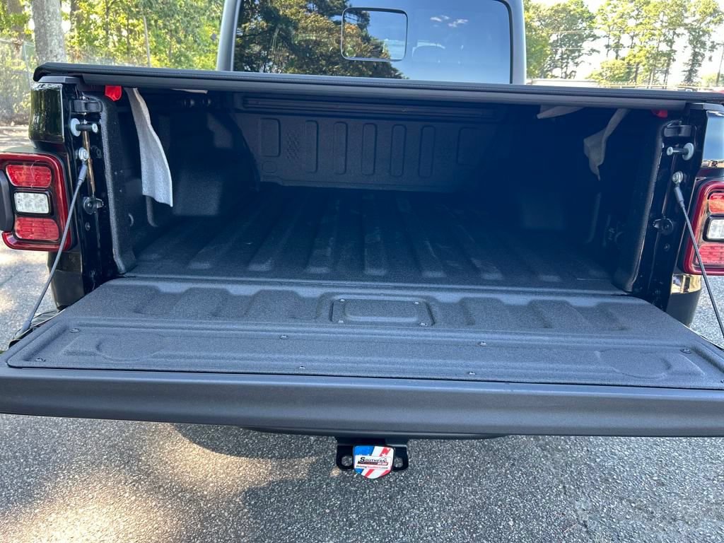 New 2025 Jeep Gladiator Mojave AWD/4WD image 28