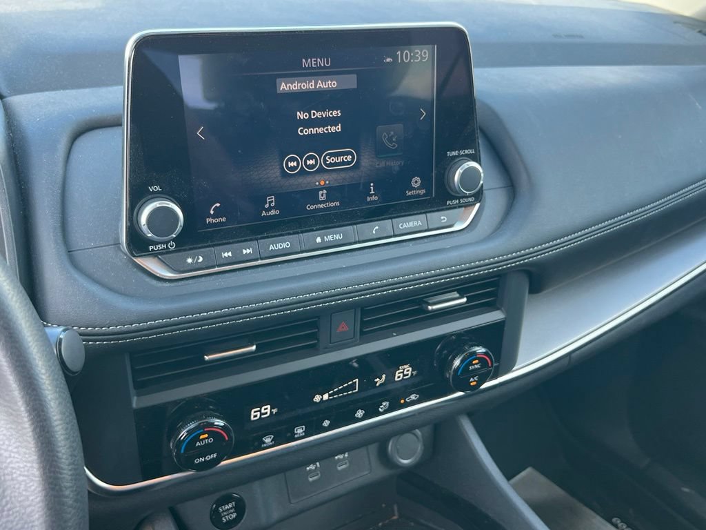 Used 2024 Nissan Rogue SV AWD/4WD image 17