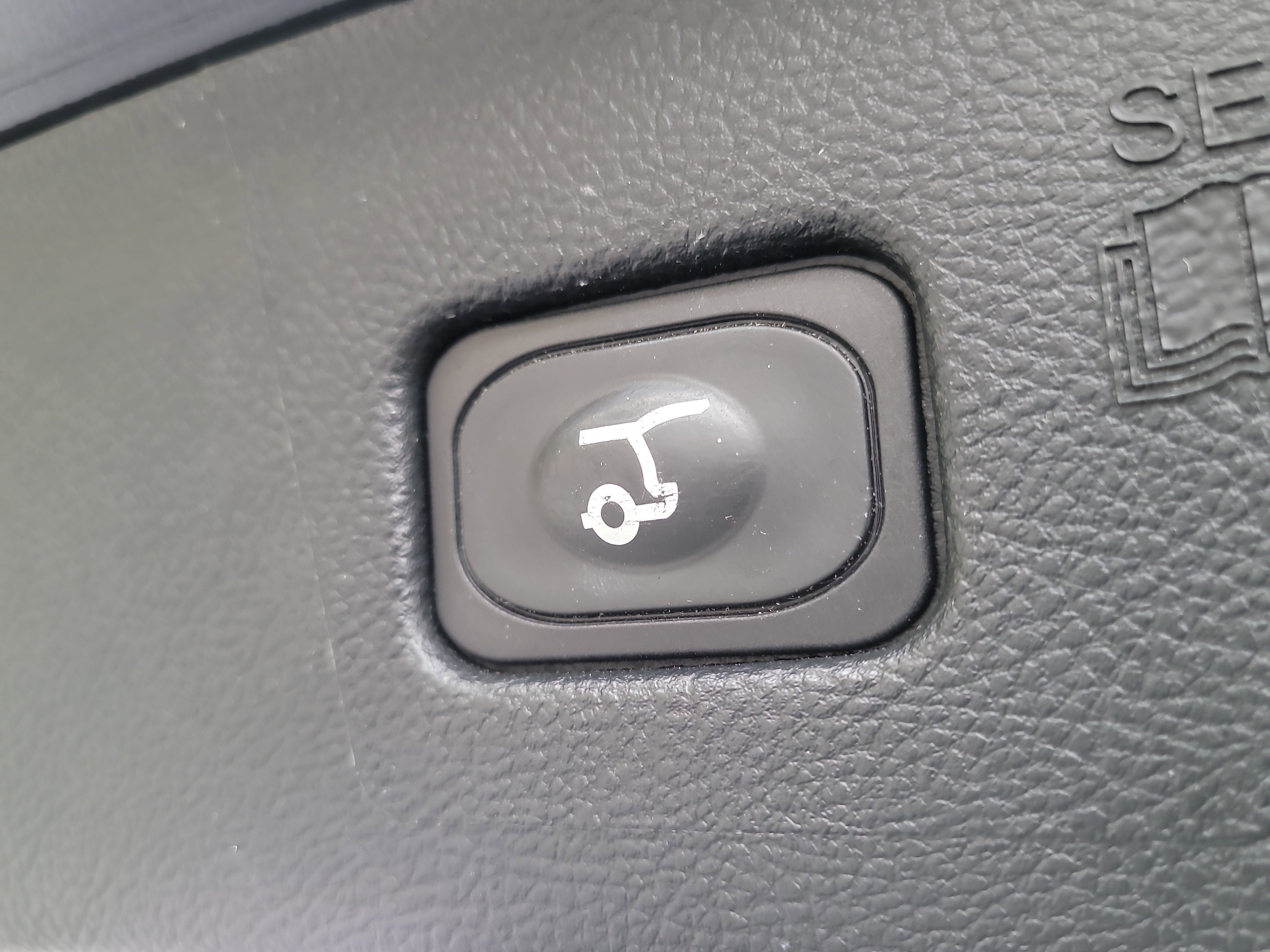 Used 2022 Ford Edge ST AWD/4WD image 12