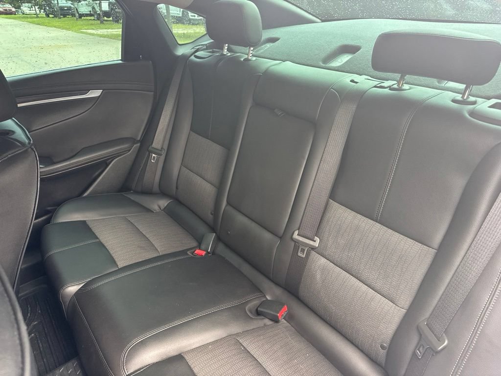 Used 2017 Chevrolet Impala LT FWD image 11