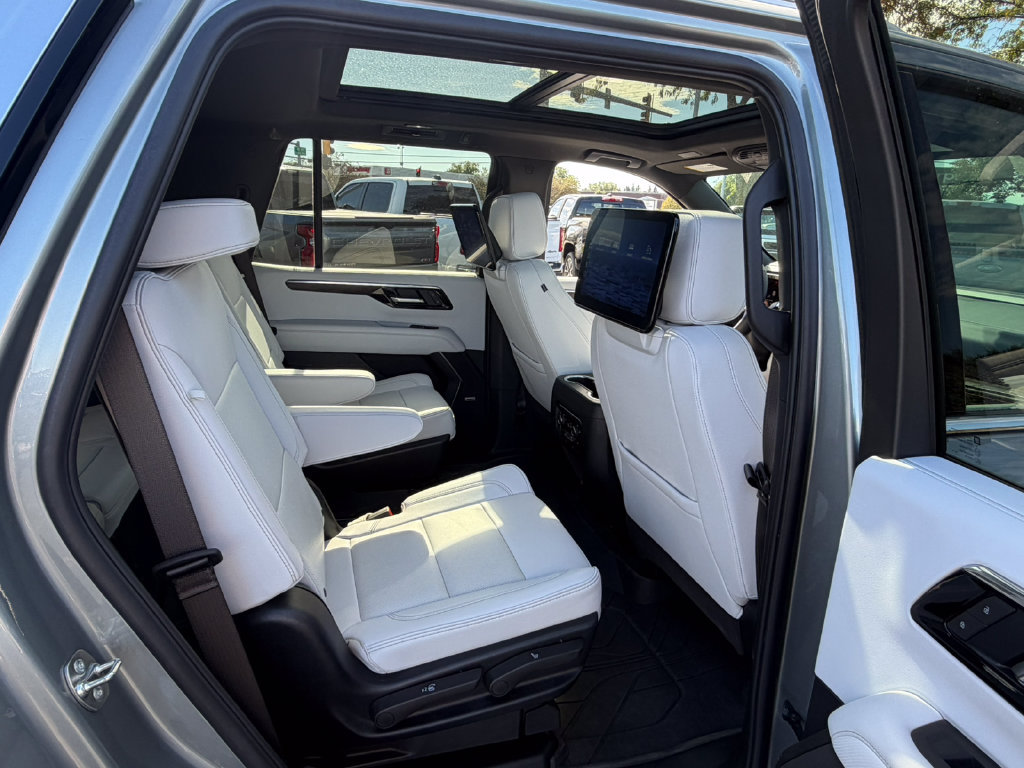 Certified 2025 Chevrolet Tahoe Premier AWD/4WD image 15