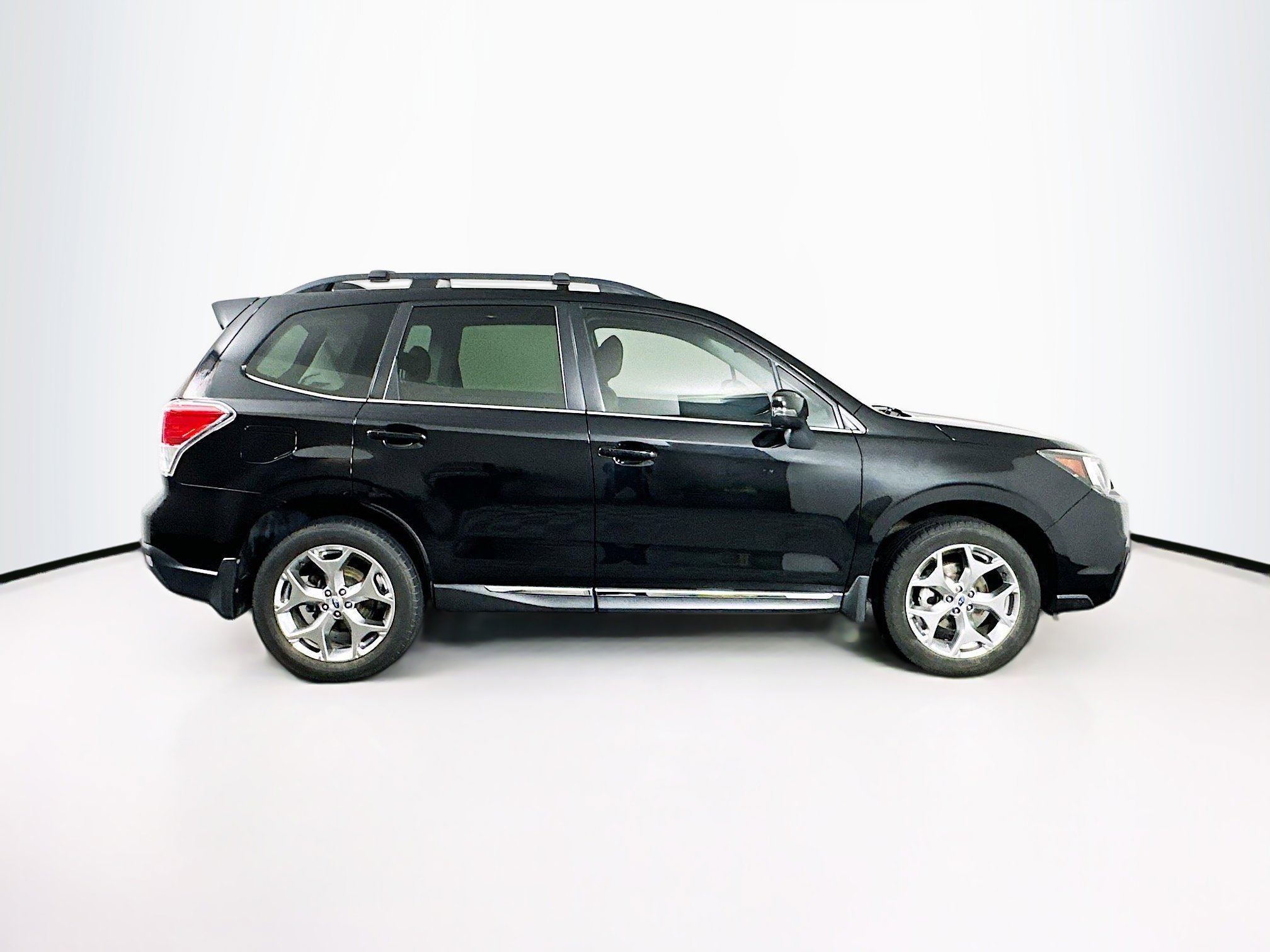 Used 2017 Subaru Forester 2.5i Touring image 10