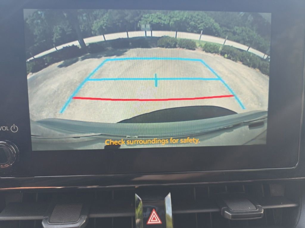 Used 2025 Toyota Corolla LE image 28