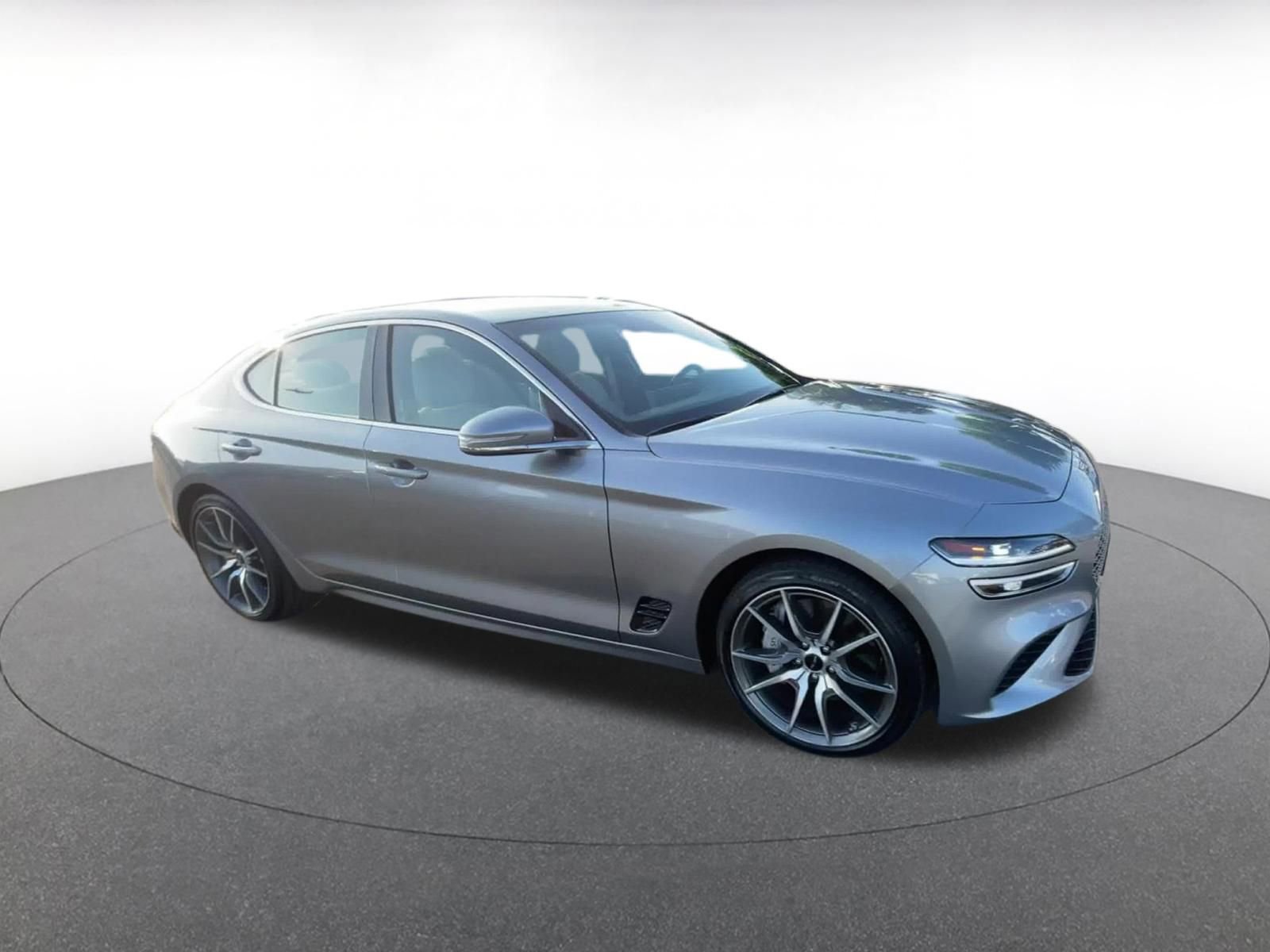 Used 2025 Genesis G70 2.5T video 2