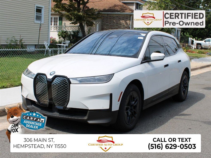 Used 2023 BMW iX xDrive50 AWD/4WD image 1