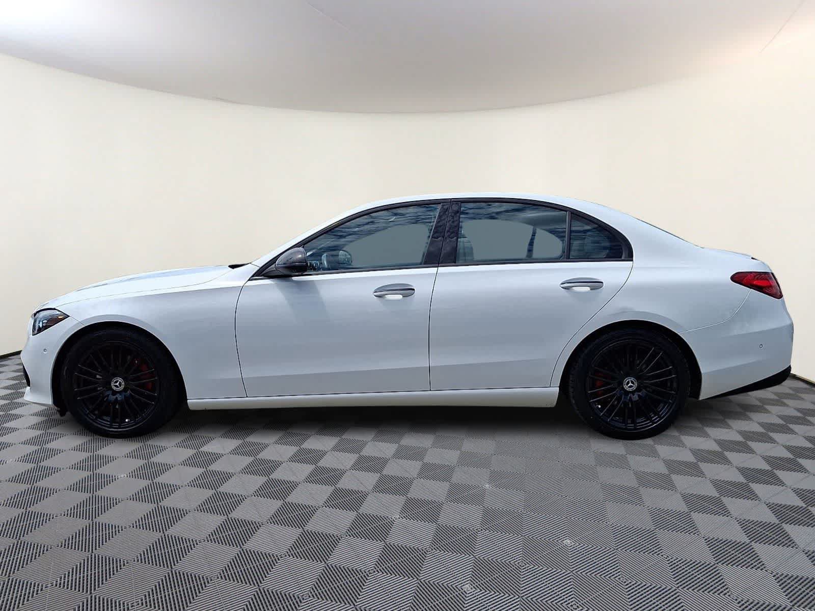 Used 2022 Mercedes-Benz C 300 4MATIC Sedan w/ Pinnacle Trim Package image 8