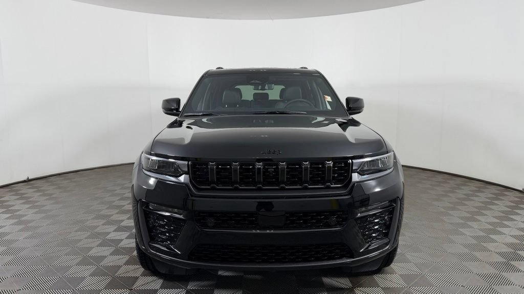 New 2026 Jeep Grand Cherokee Limited AWD/4WD image 2