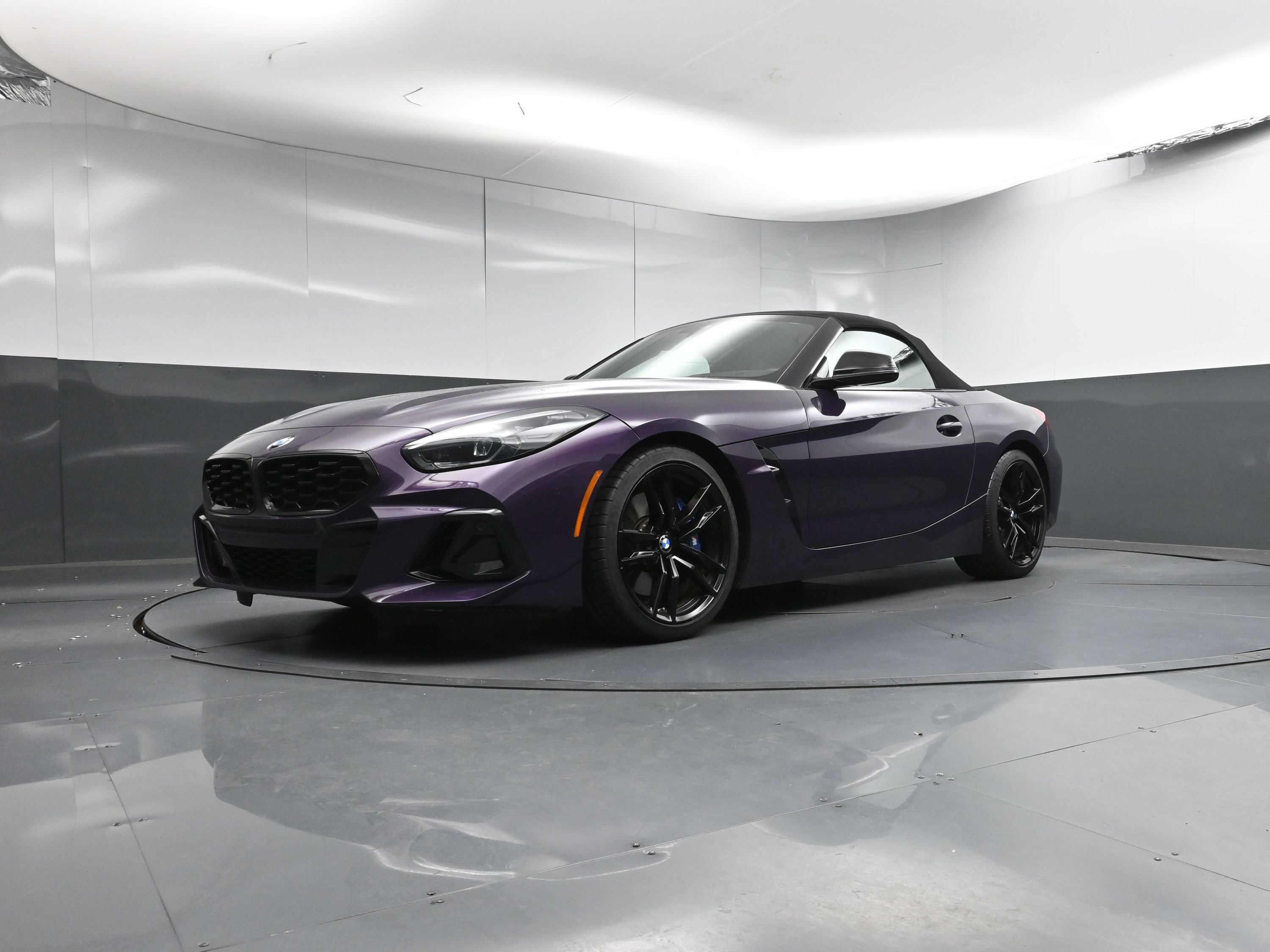 Used 2023 BMW Z4 M40i w/ Premium Package image 35