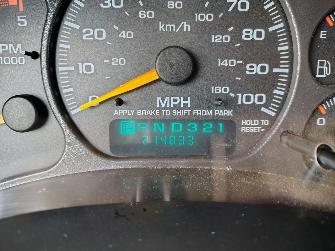 Used 2001 GMC Sierra 2500 SL AWD/4WD image 12