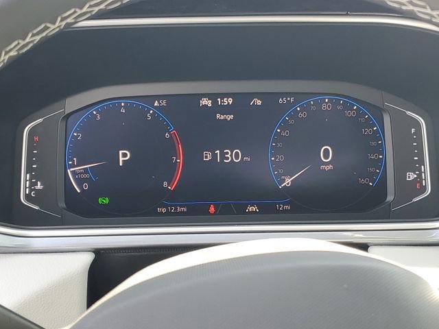 New 2025 Volkswagen Taos SEL image 18