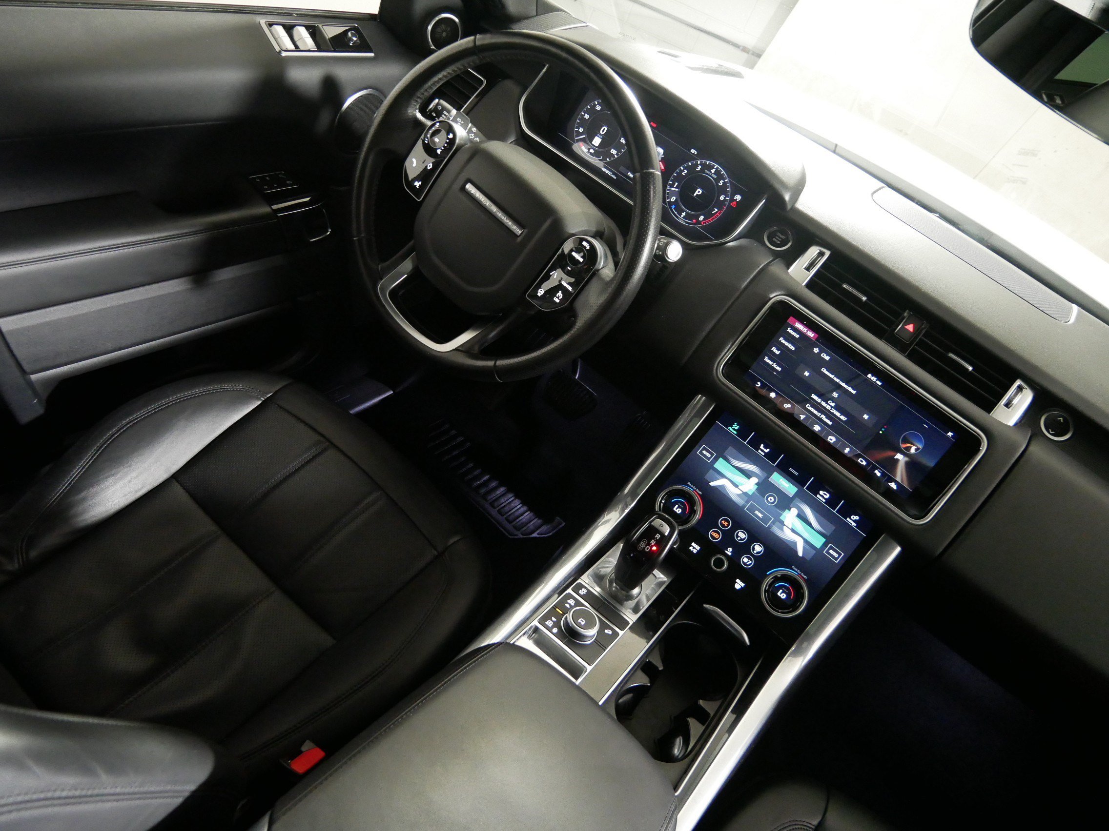 Used 2019 Land Rover Range Rover Sport HSE AWD/4WD image 9
