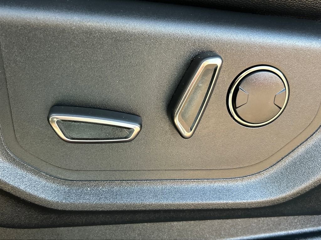 Used 2018 Ford F150 Raptor w/ Equipment Group 802A Luxury image 20