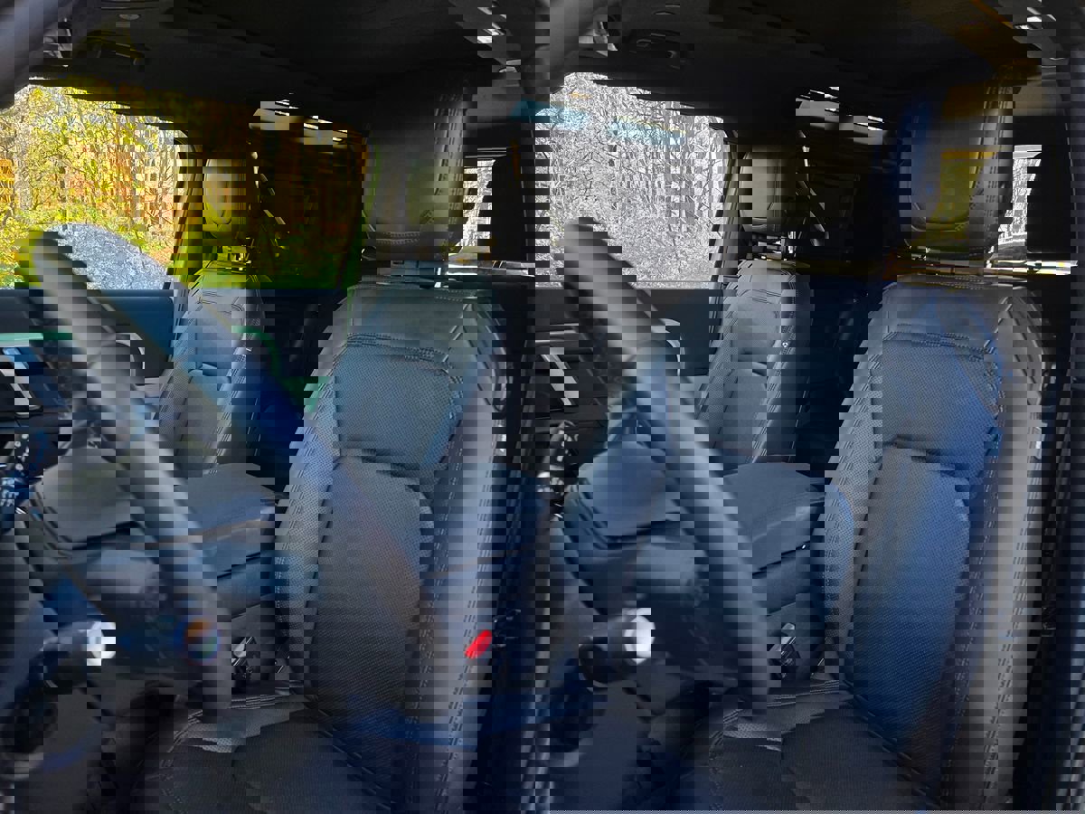 Used 2023 Land Rover Defender 110 75th Limited Edition image 14