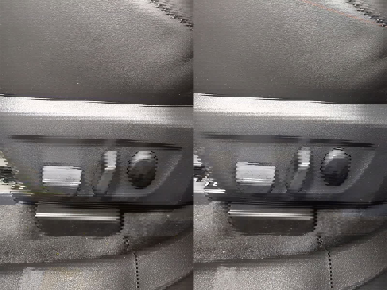 New 2025 MAZDA MAZDA3 Hatchback w/Premium Plus Pkg image 17