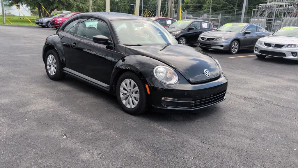 Used 2014 Volkswagen Beetle 2.5 FWD image 2