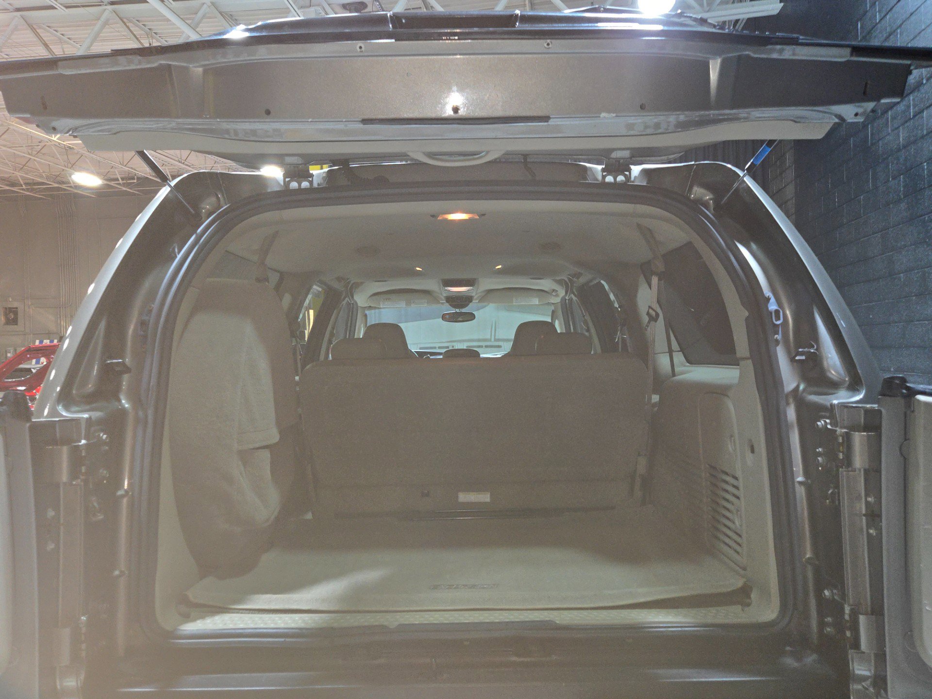 Used 2005 Ford Excursion Limited image 74