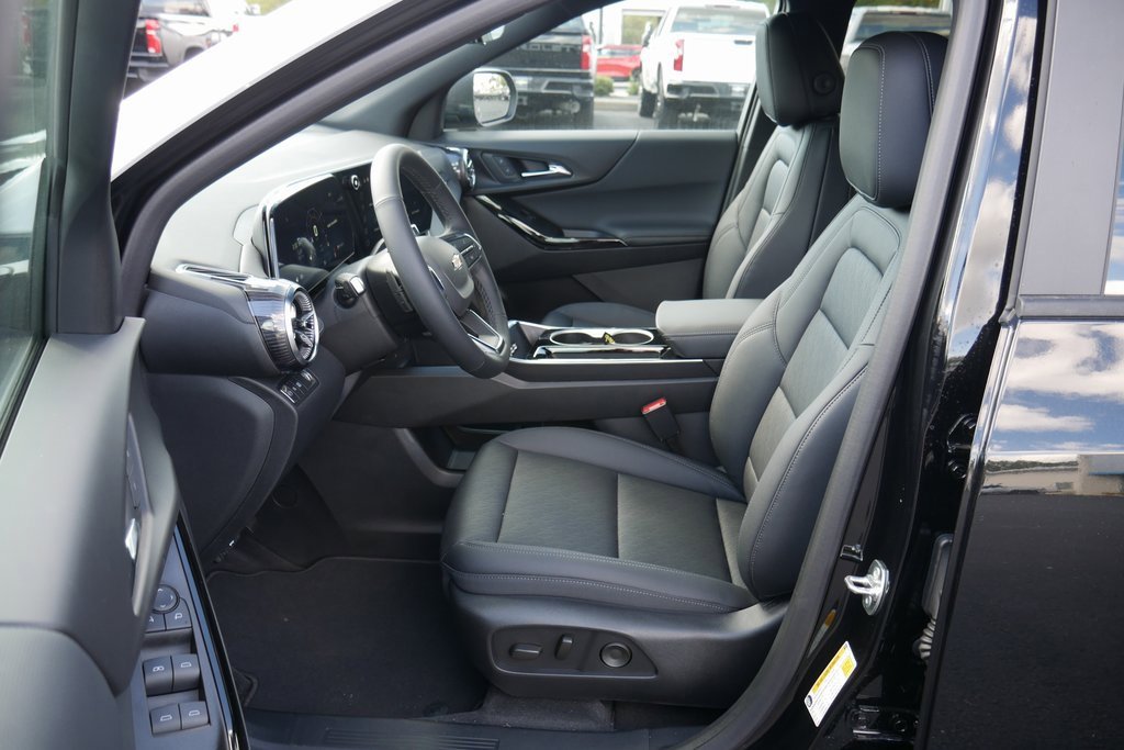 New 2025 Chevrolet Equinox LT w/ Convenience Package II image 5