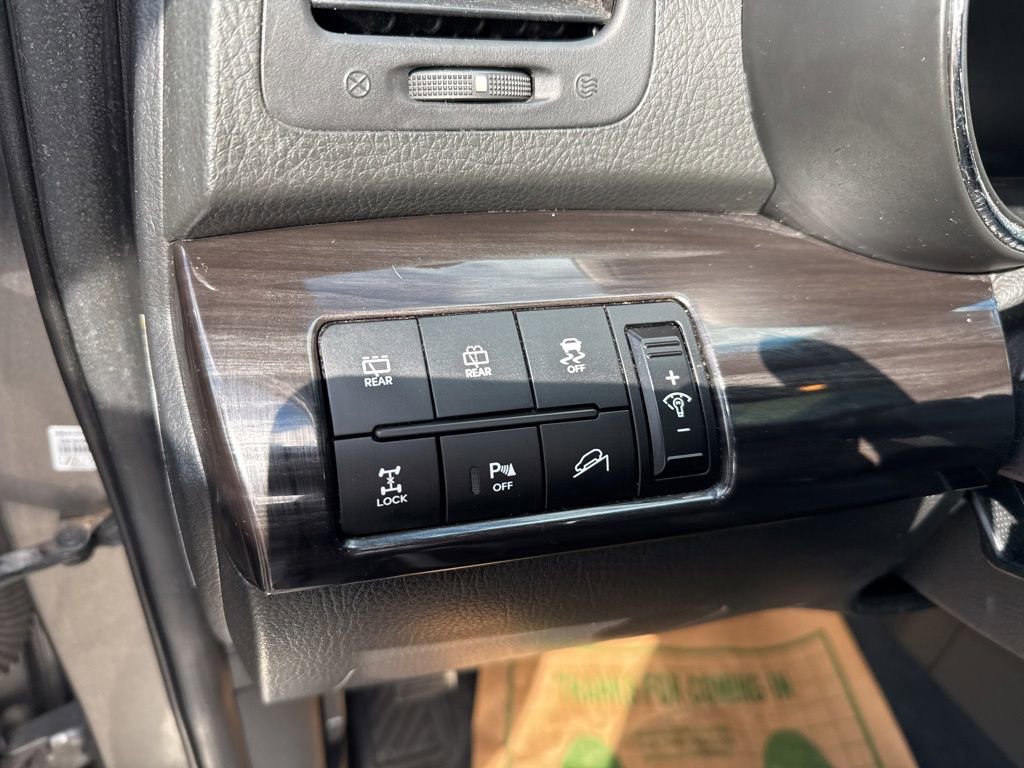 Used 2012 Kia Sorento EX w/ EX V6 Premium Pkg AWD/4WD image 22