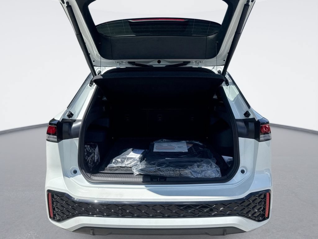 New 2026 Volkswagen Tiguan SE R-Line AWD/4WD image 20