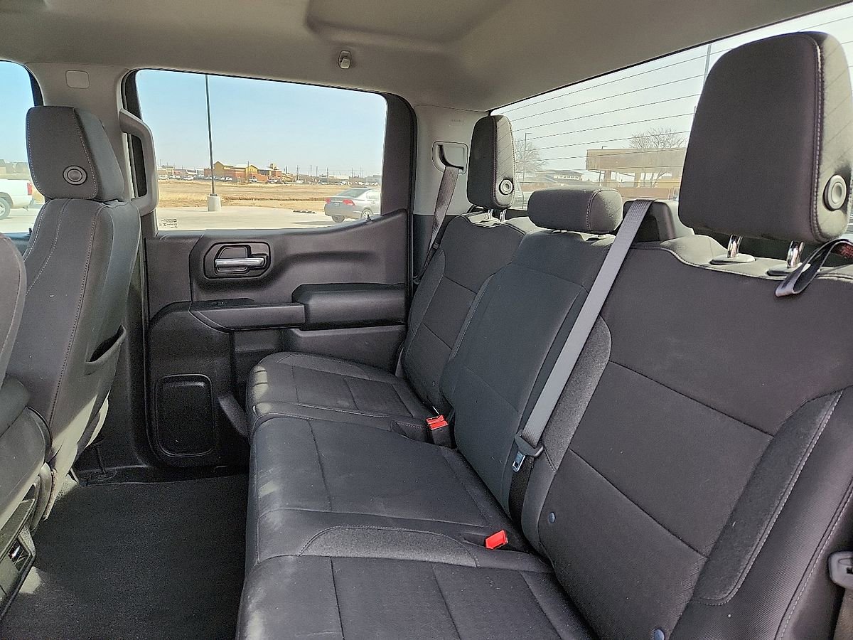 Used 2024 Chevrolet Silverado 1500 Custom w/ Turbomax Blackout Package image 5