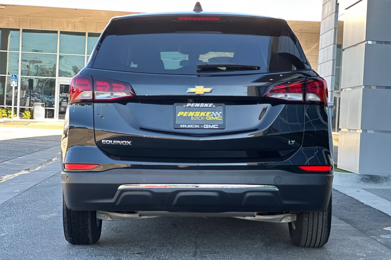 Used 2024 Chevrolet Equinox LT image 5