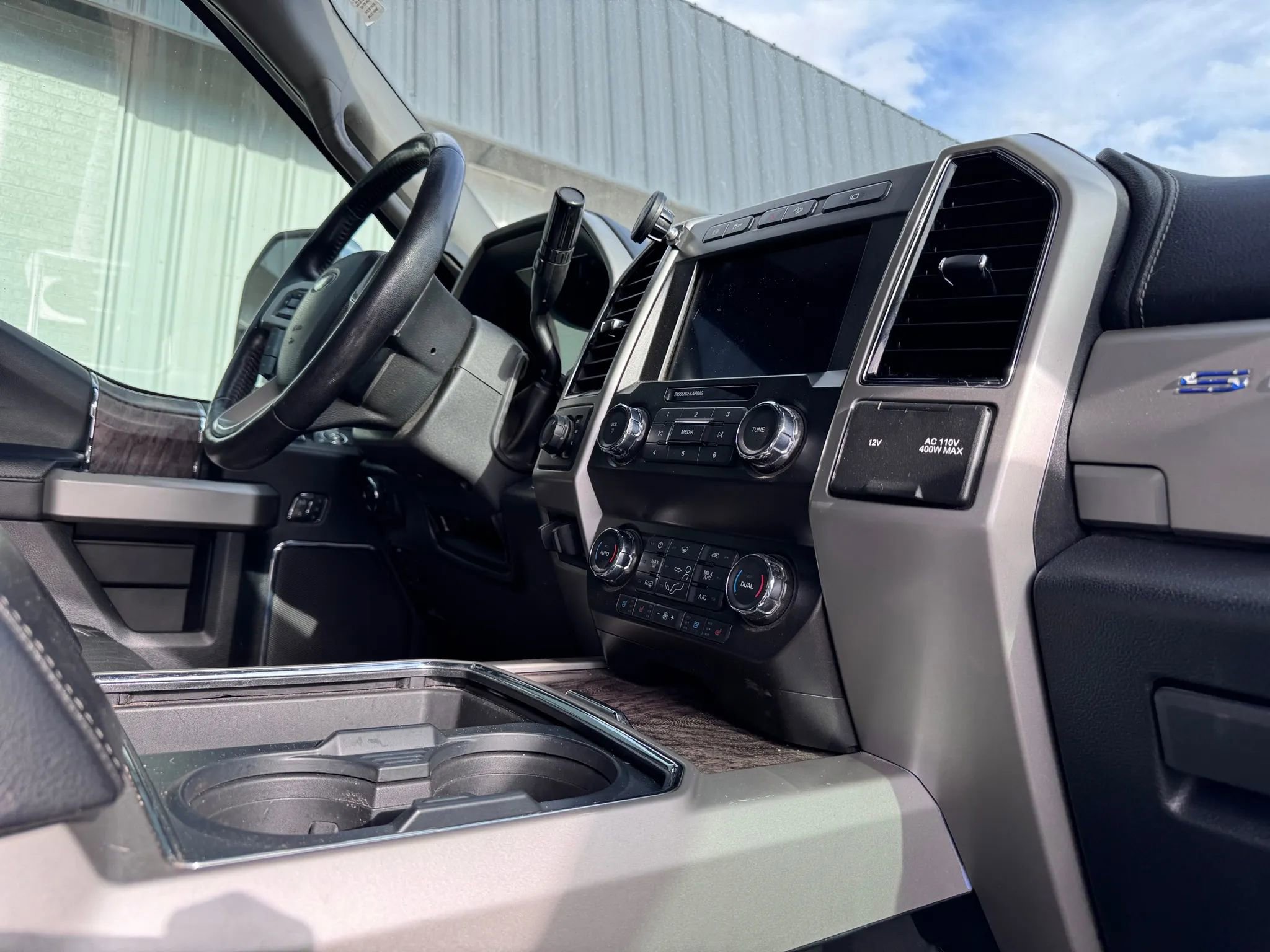 Used 2019 Ford F250 Lariat w/ Lariat Ultimate Package image 14