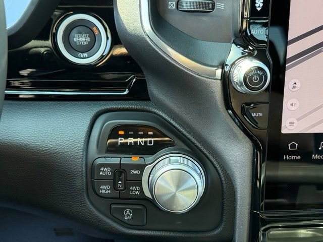 Used 2025 RAM 1500 Laramie AWD/4WD image 22