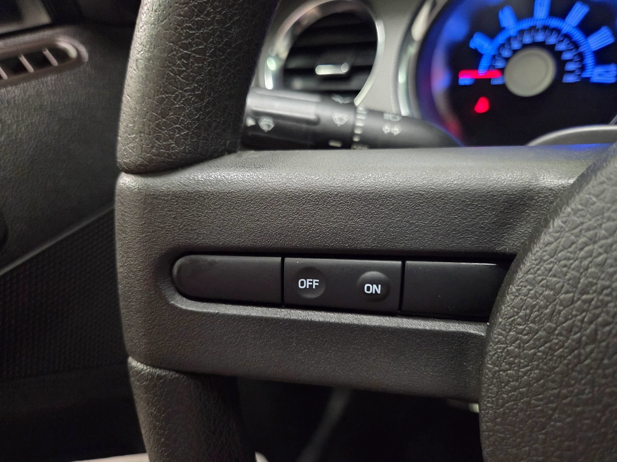 Used 2010 Ford Mustang Convertible RWD image 22
