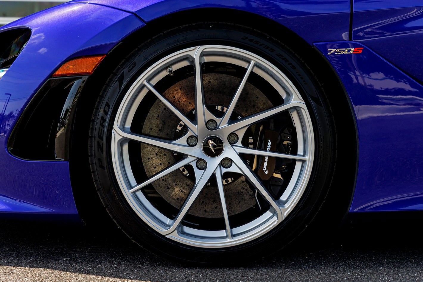 New 2026 McLaren 750S Spider RWD image 21