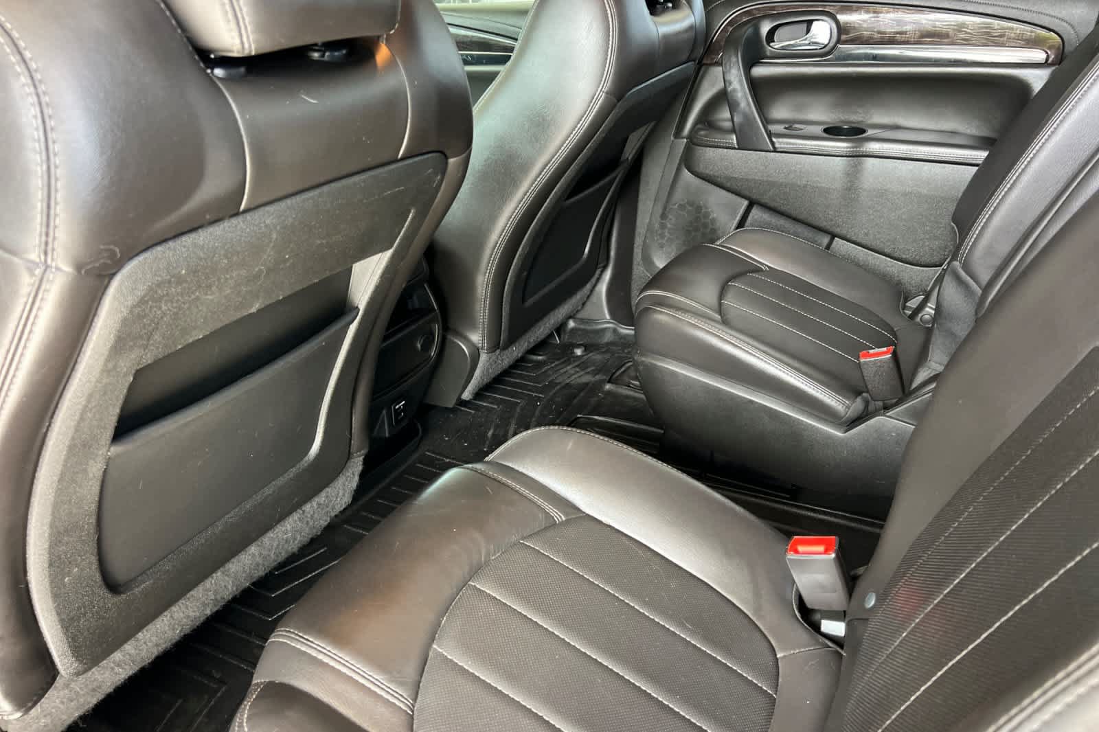 Used 2015 Buick Enclave Leather AWD/4WD image 4