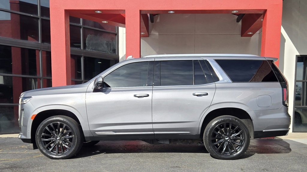 Used 2021 Cadillac Escalade Premium Luxury image 5