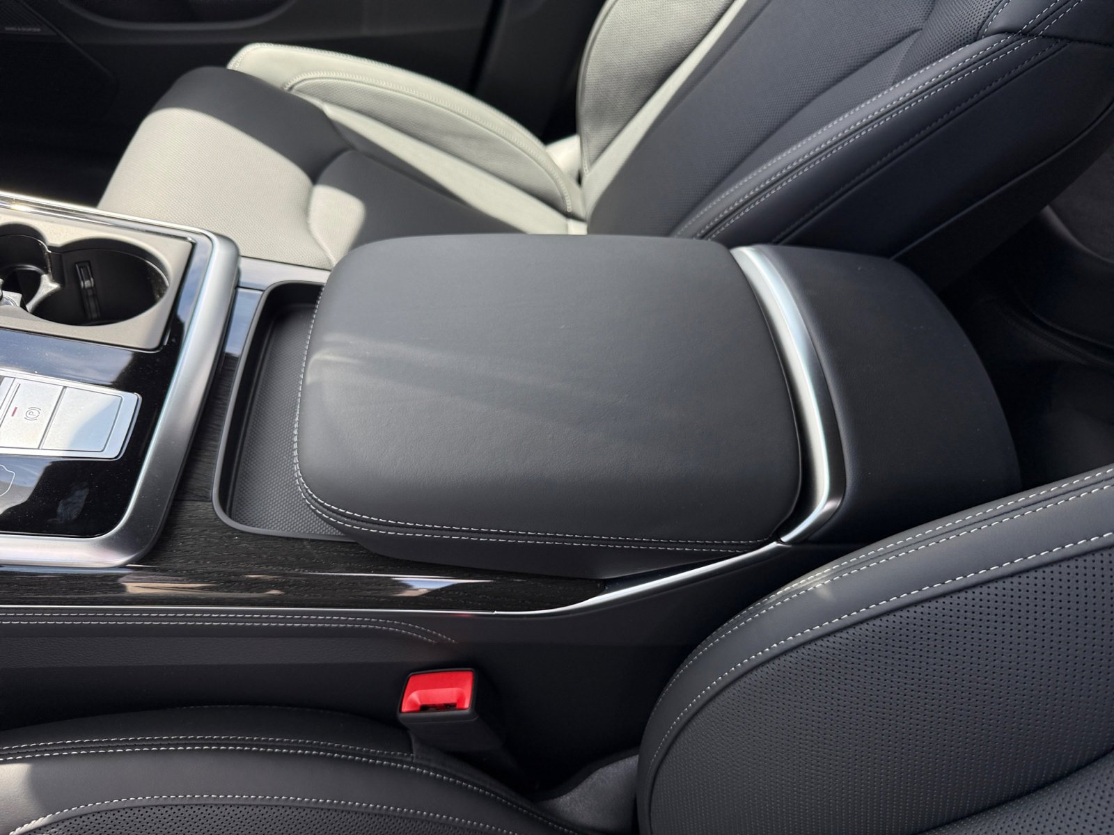 New 2025 Audi Q7 3.0T Prestige image 14