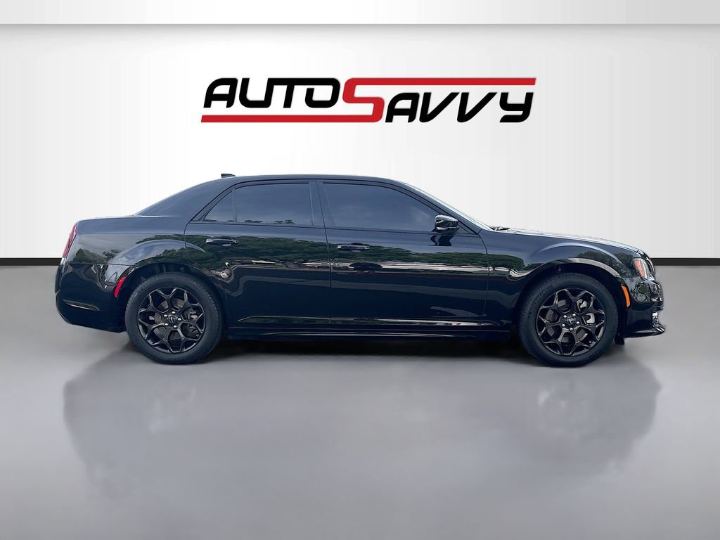 Used 2023 Chrysler 300 Touring L w/ Popular Equipment Group AWD/4WD image 8