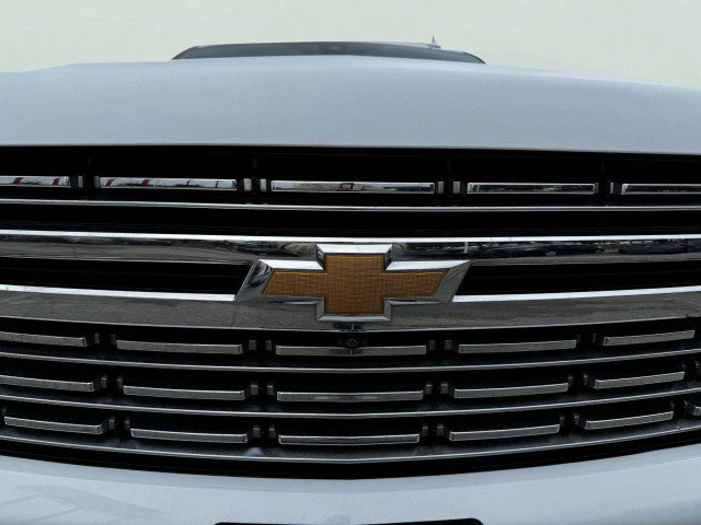 Used 2021 Chevrolet Suburban Premier w/ Premium Package image 13