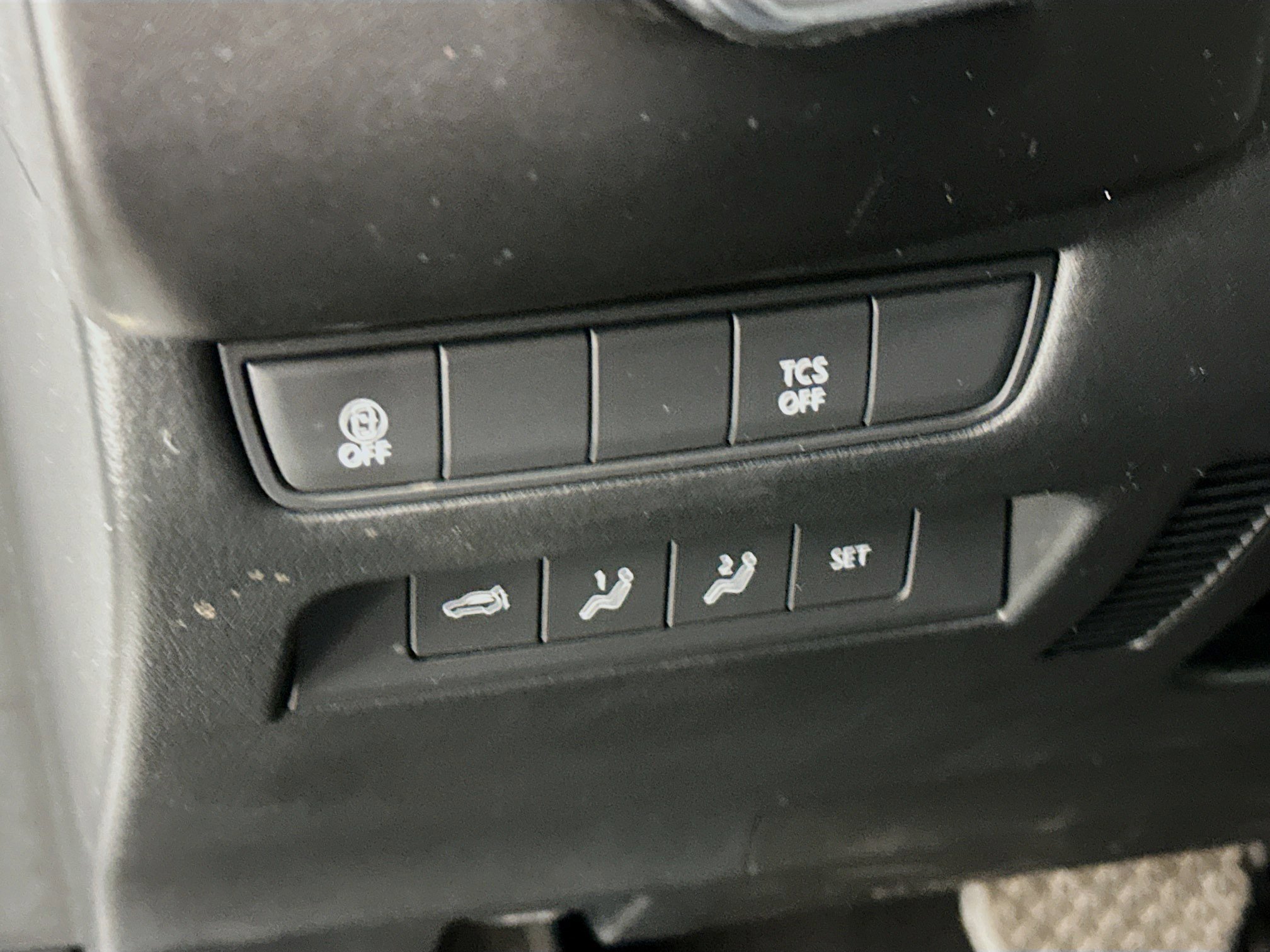 Used 2025 MAZDA CX-50 AWD 2.5 S w/ Premium Plus Pkg image 17