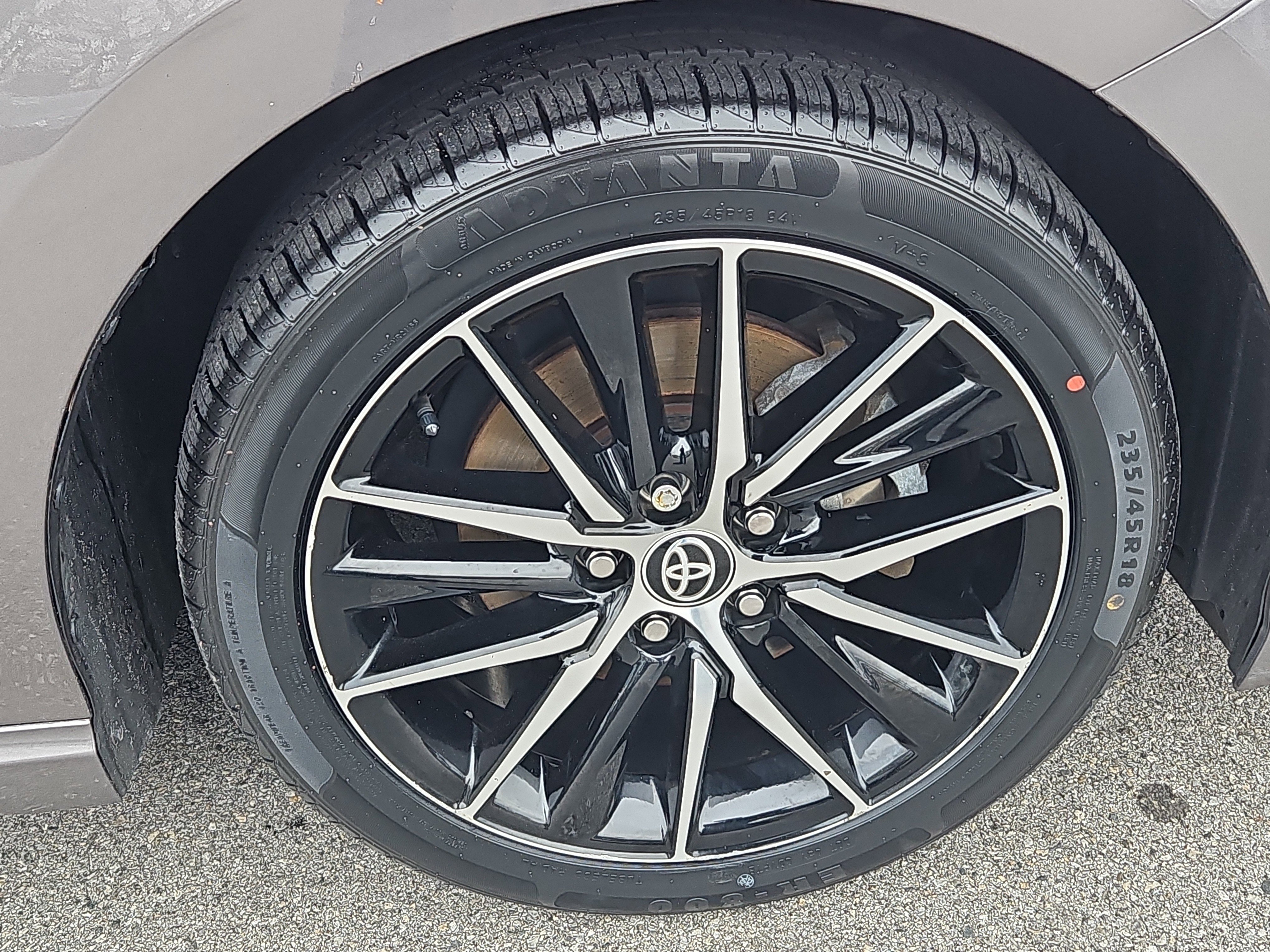 Used 2024 Toyota Camry SE image 25