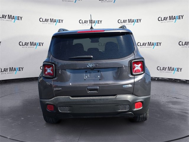 Used 2018 Jeep Renegade Latitude image 4