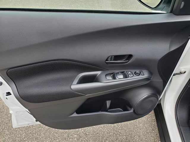 Certified 2025 Nissan Kicks Play S image 17