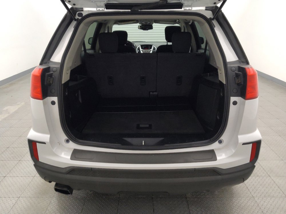 Used 2017 GMC Terrain SLE FWD image 29