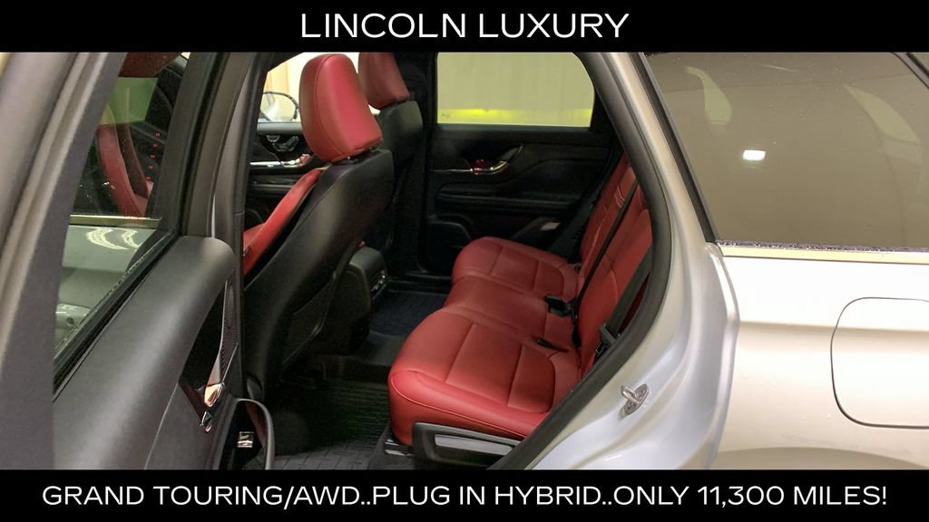 Used 2025 Lincoln Corsair Grand Touring w/ Towing Package AWD/4WD image 22