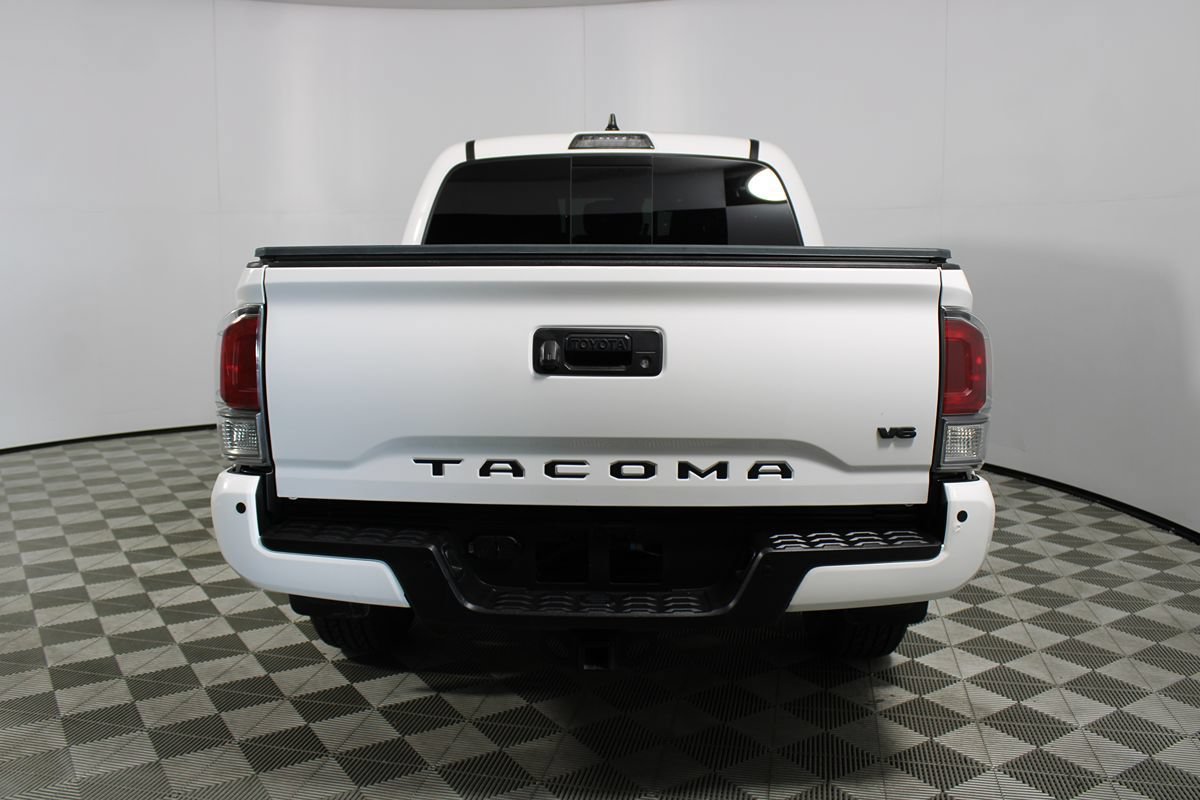 Used 2020 Toyota Tacoma TRD Sport w/ Technology Package AWD/4WD image 33