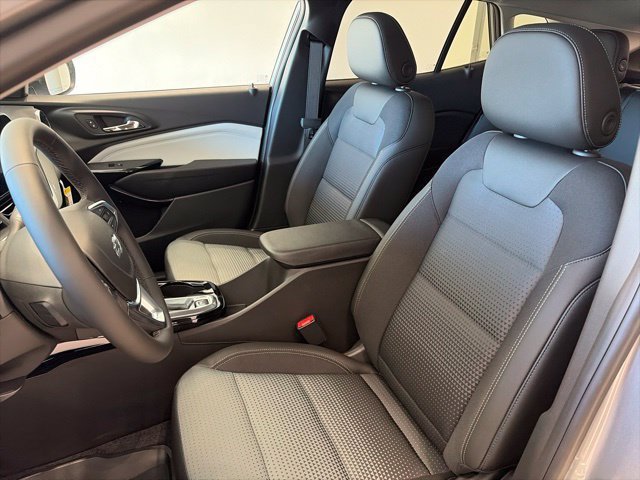 New 2026 Chevrolet Trax LT w/ Driver Confidence Package FWD image 10