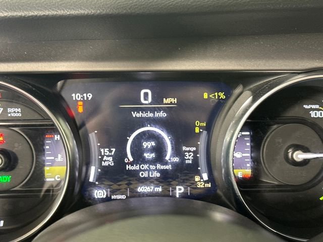 Used 2023 Jeep Wrangler Unlimited w/ Sun & Screen Package image 18