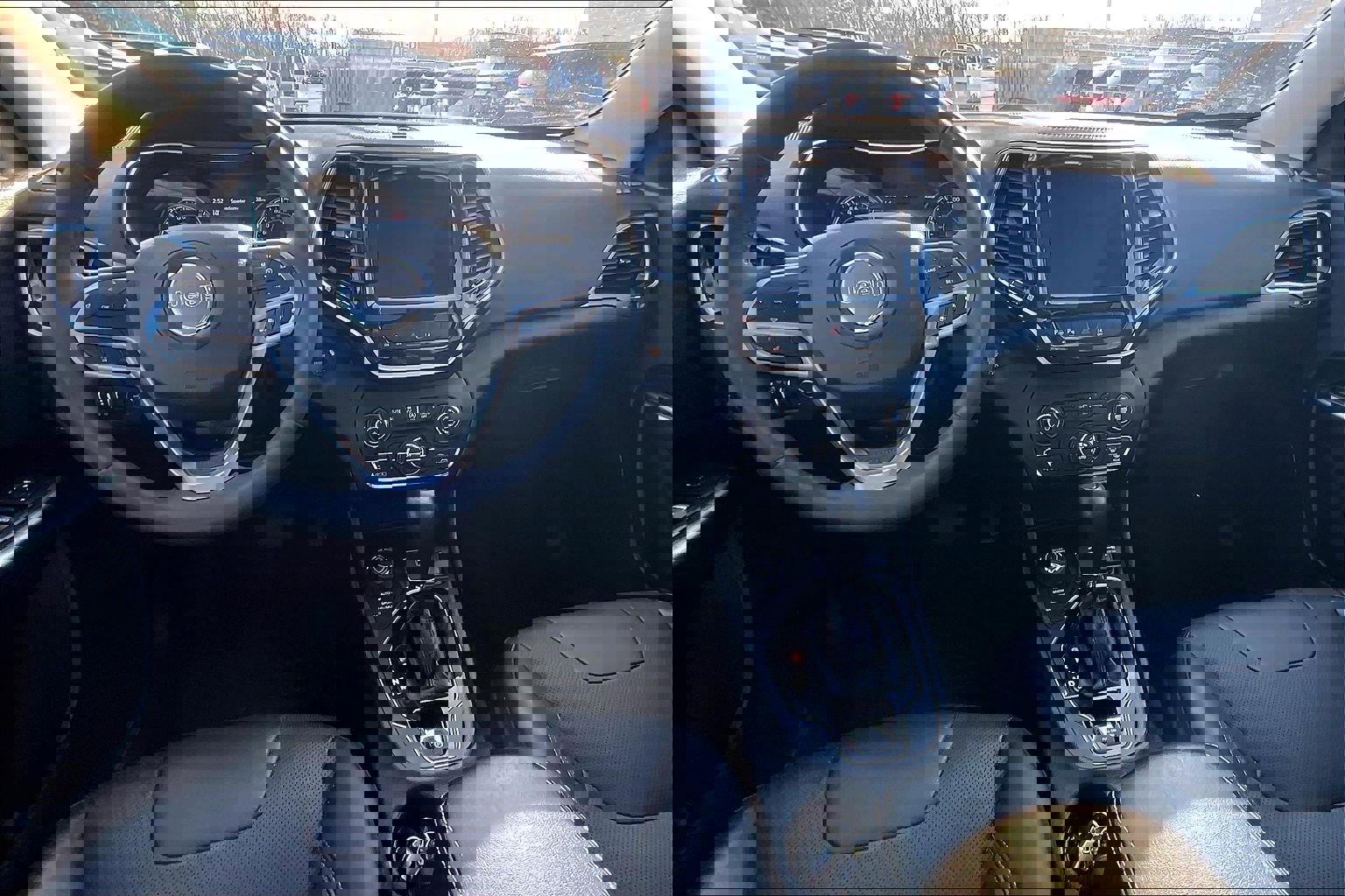 Used 2021 Jeep Cherokee Limited image 16