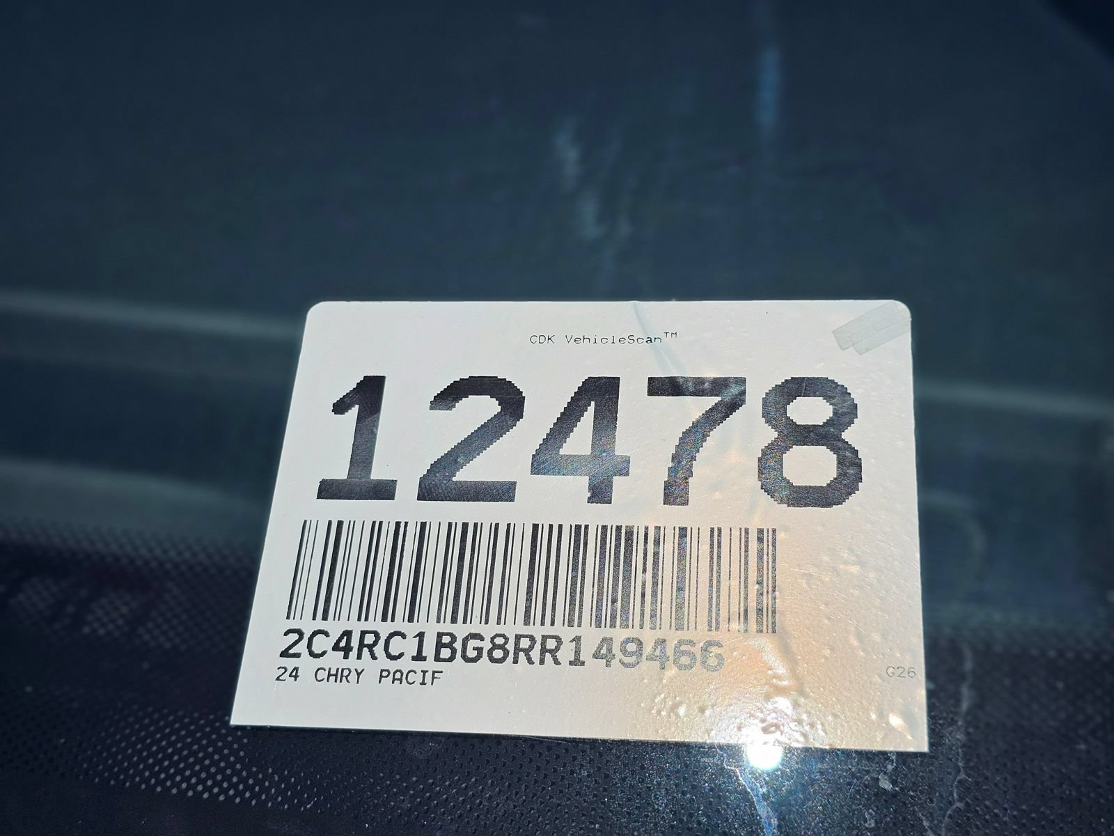 Used 2024 Chrysler Pacifica Touring-L FWD image 11