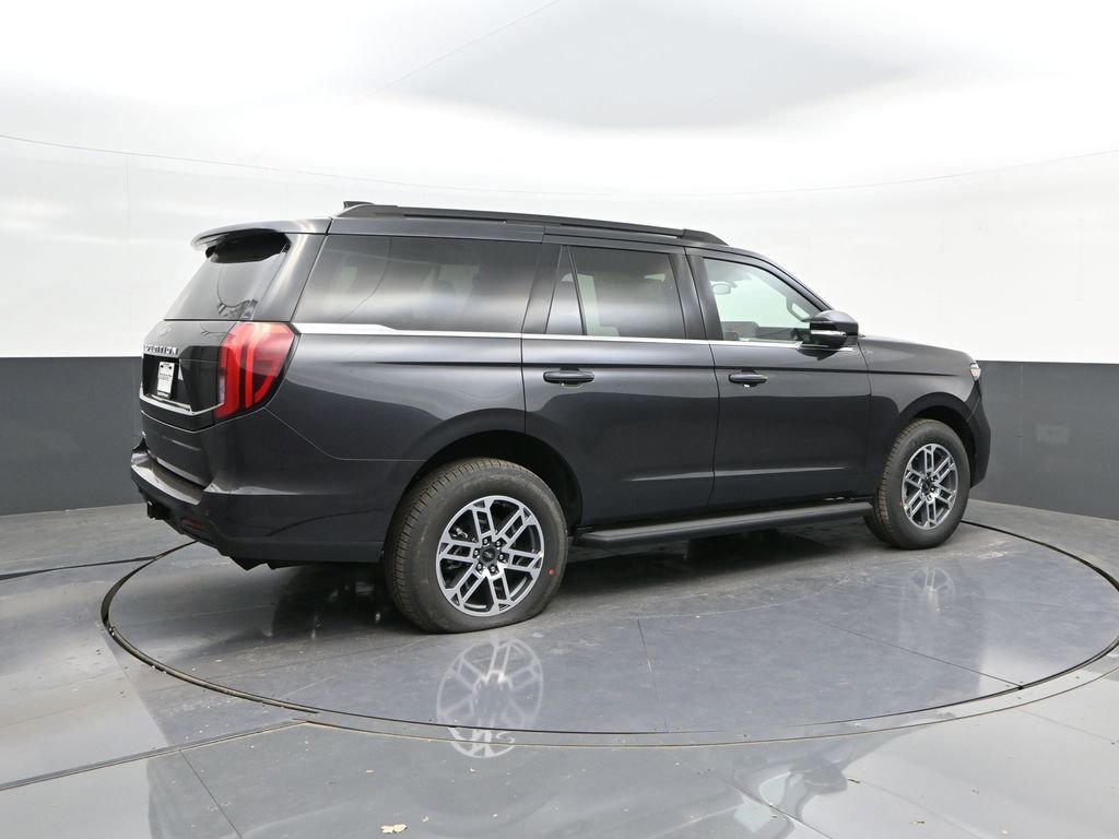 New 2026 Ford Expedition Active image 15