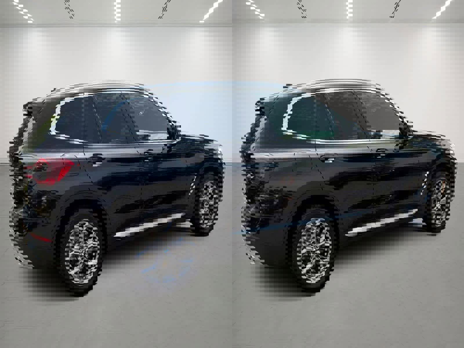 Used 2023 BMW X3 xDrive30i image 4