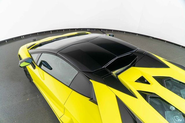 Used 2017 Lamborghini Aventador LP 750-4 Superveloce image 28